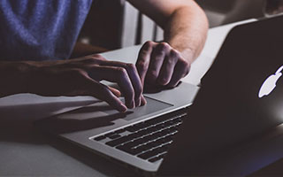 开云-BRO强势CLG，JackeyLove绝境逆转引爆电竞新高潮