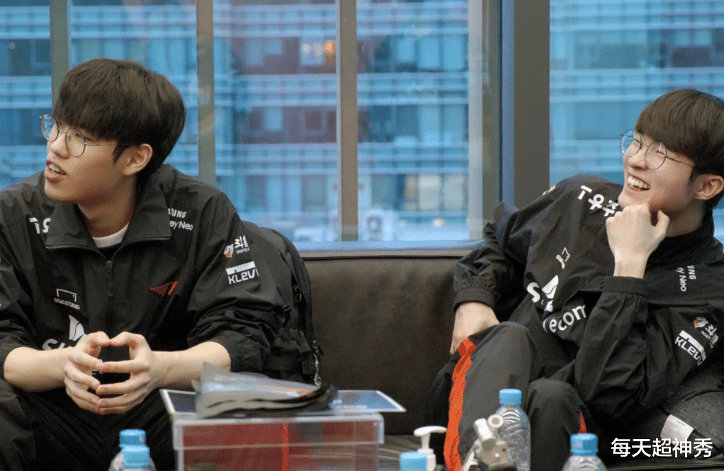 BRO碾压FPX，Oner打出惊人五杀峡谷大战全球总决赛，点燃全场激情