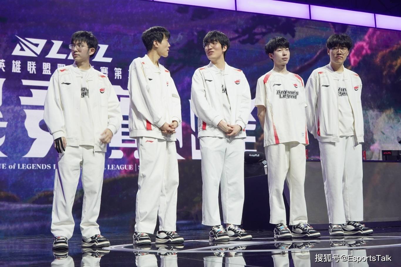 BLG翻盘TL,Kanavi团战一打五鏖战多局四强赛,引爆全场热议 BLG翻盘TL,Kanavi团战一打五鏖战多局四强赛,引爆全场热议