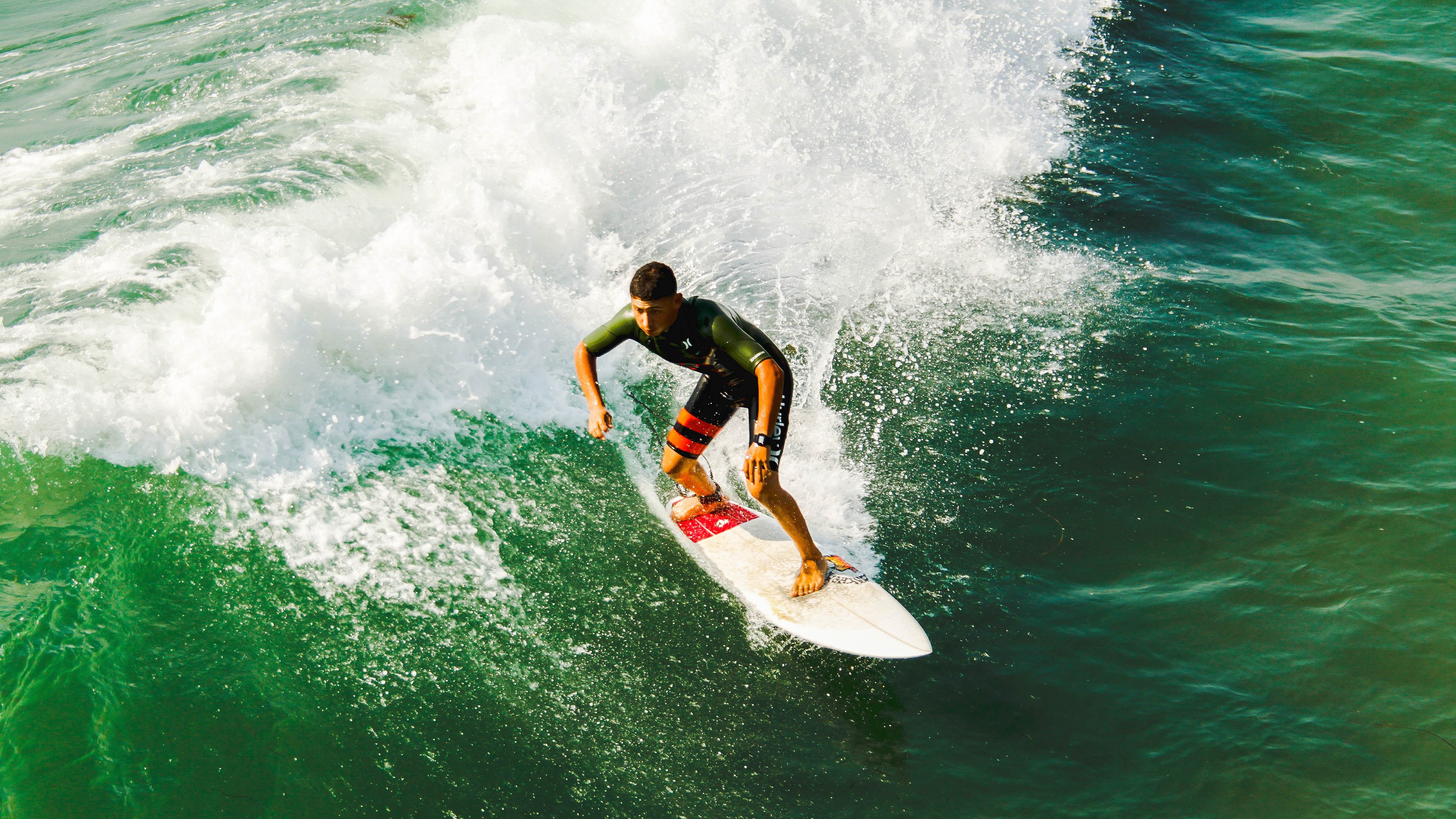 F1街道赛之夜，范弗利特为何能成为车队的数据守护神？