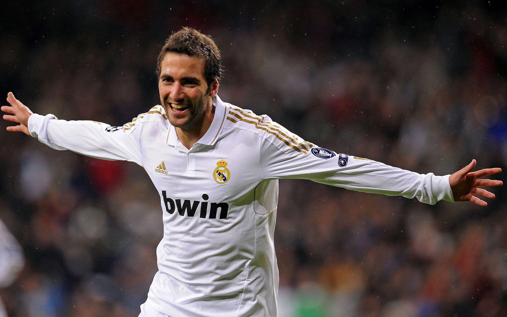 一人一城！伊布末节狂飙导演逆转，传奇今夜加冕