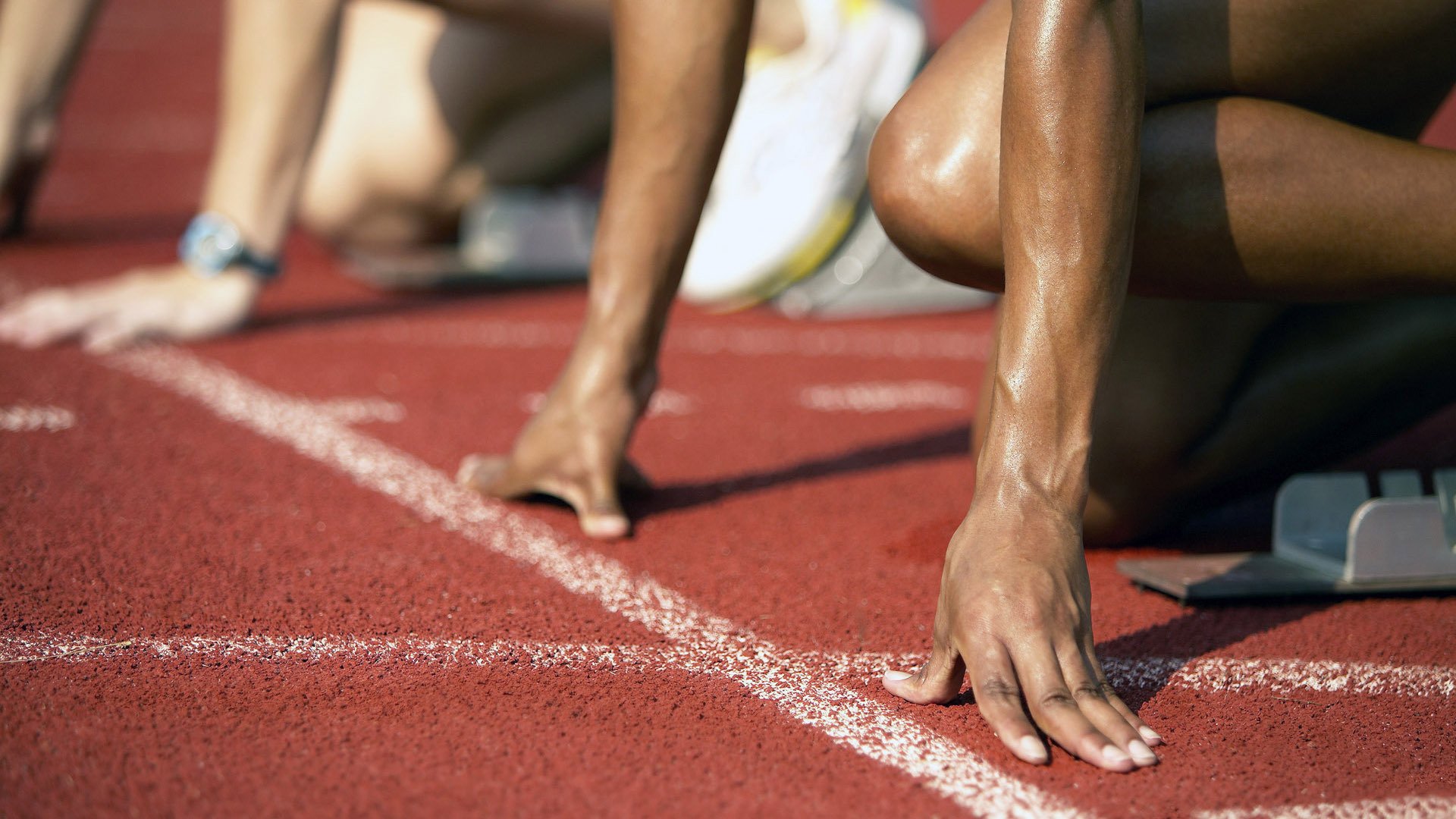 当篮球场遇见铁血防线，从NBA季后赛到马竞封锁，看竞技场上的窒息战术与地缘博弈