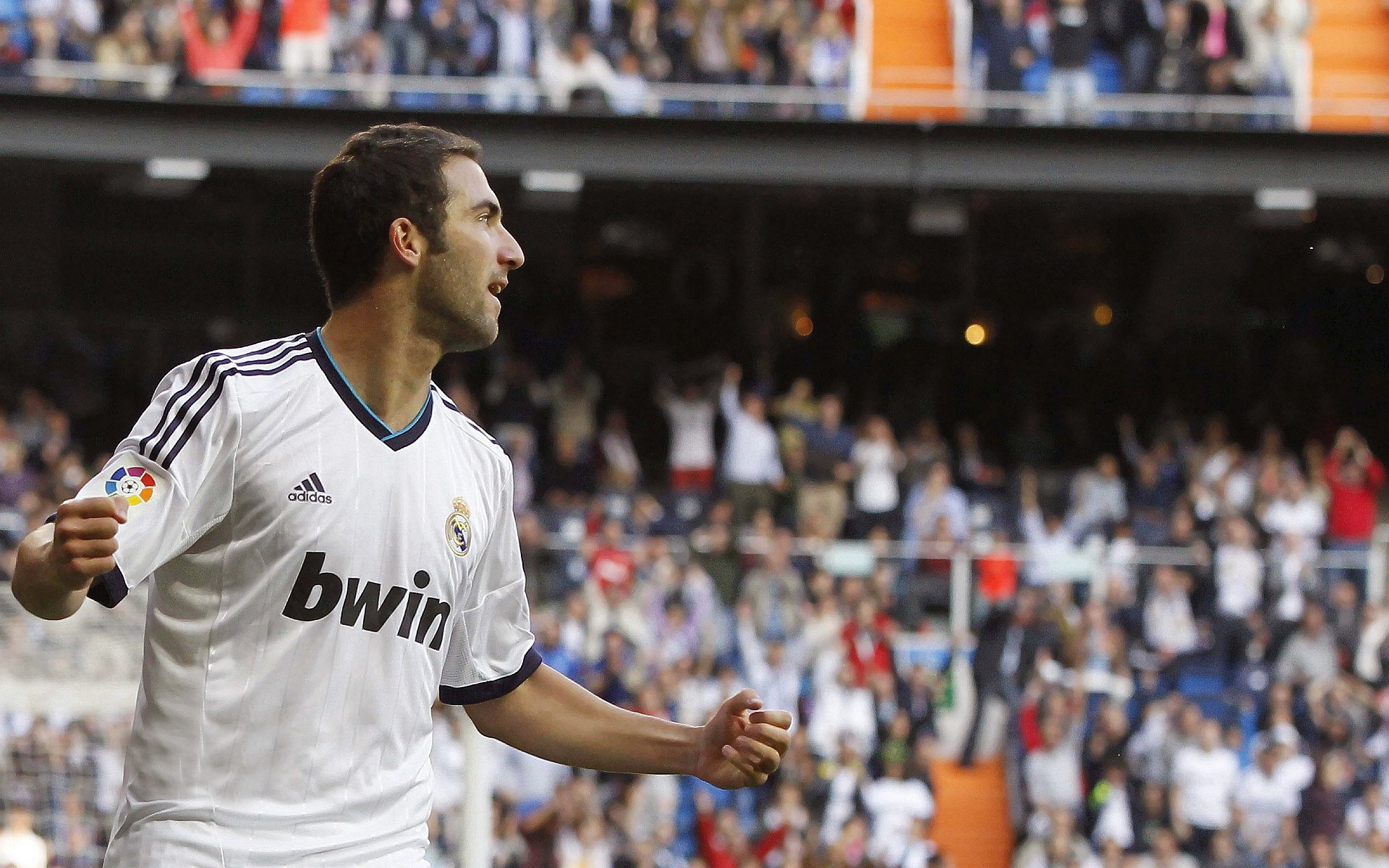 开云体育app-新王当立！哈利伯顿导演逆转，国王窒息防守绞杀魔术