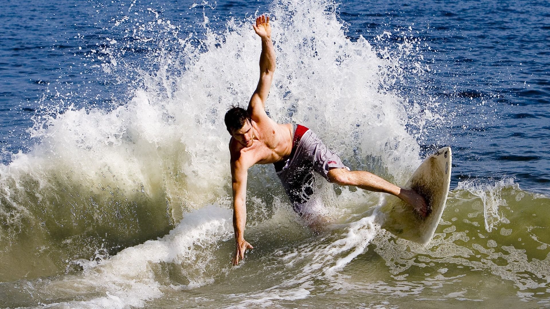 罚球线起飞！2026世界杯决战夜，扎克·拉文用乔丹的方式统治世界